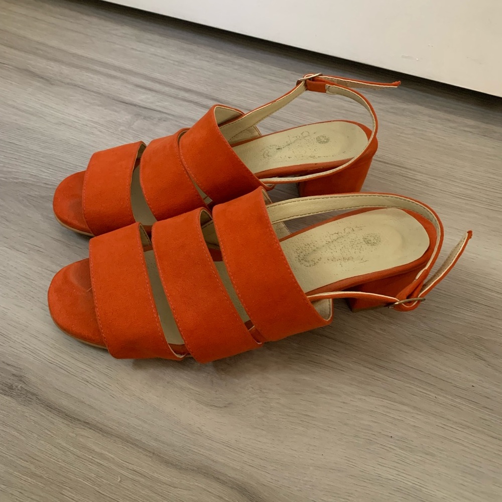 Golden Ponies Pumpkin/Orange Strapped Sandals